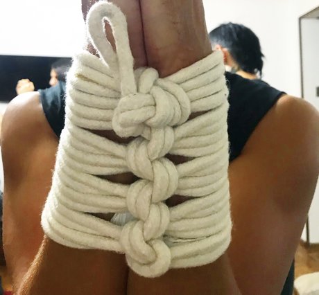 アジアンラテックスOnlyFans ヌード 写真