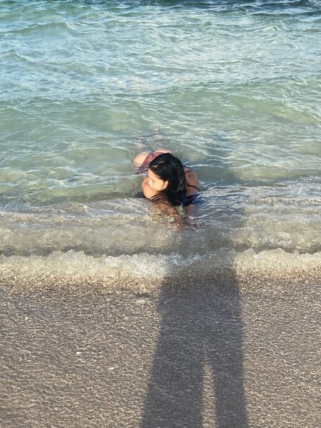 Lolaa Medina_ xxxモデル 写真