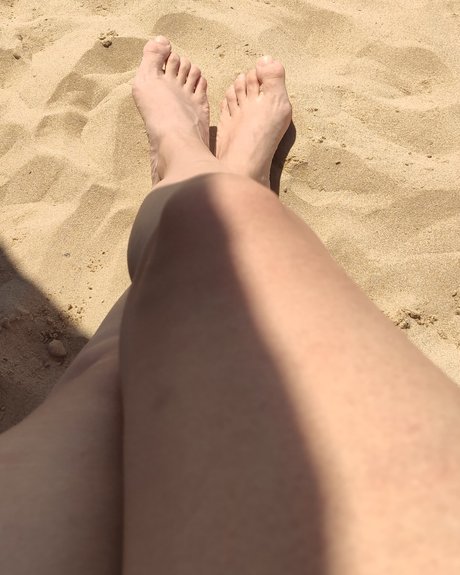 アジア人妻オンリーファンズ 美しい裸 写真