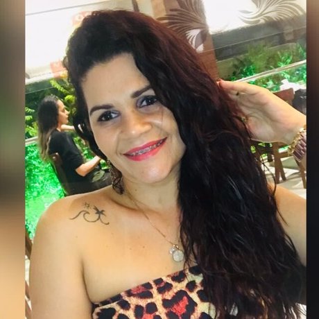 Karine トップ女優 写真