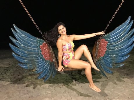 Karine 無料のポルノスター アーカイブ