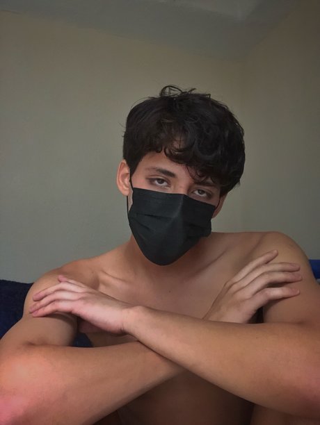 u182358213 無料モデル 画像