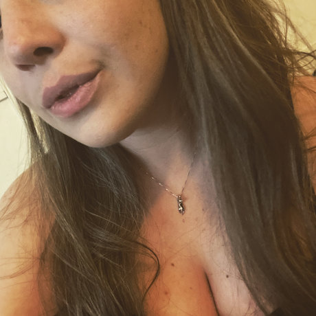 黒檀の猫オンリーファンズ 無料 画像