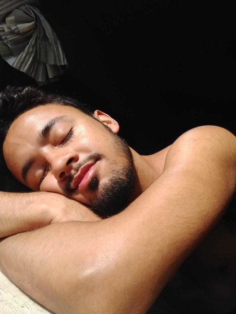 The Joker Stripper ポルノモデル 画像