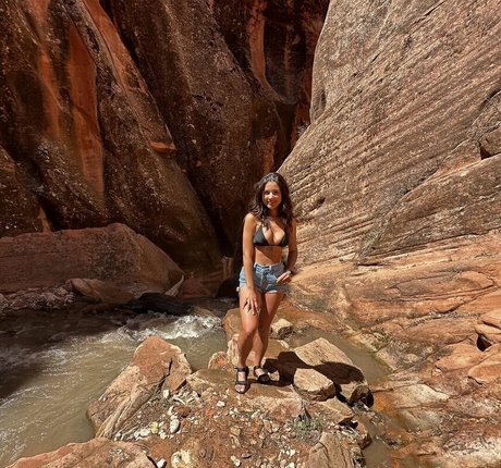 Bianca Kukobako セックスモデル 画像