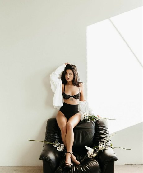 Bianca Kukobako アダルトスター 写真