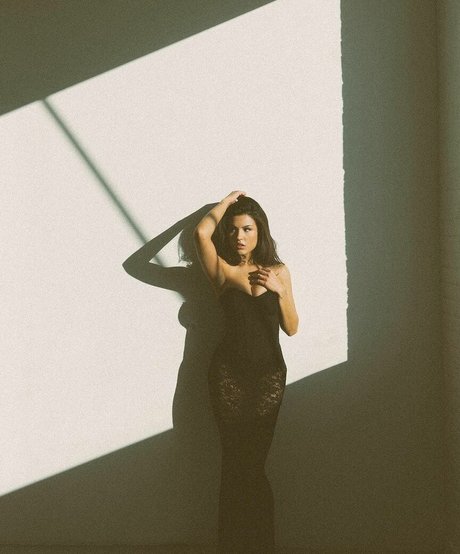 Bianca Kukobako セクシーなポルノスター 写真