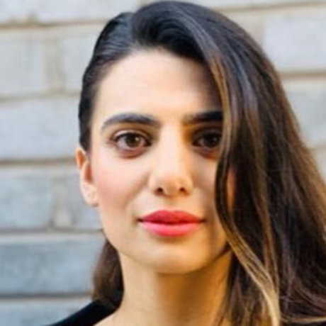 Claudia Doumit エロティックモデル 写真