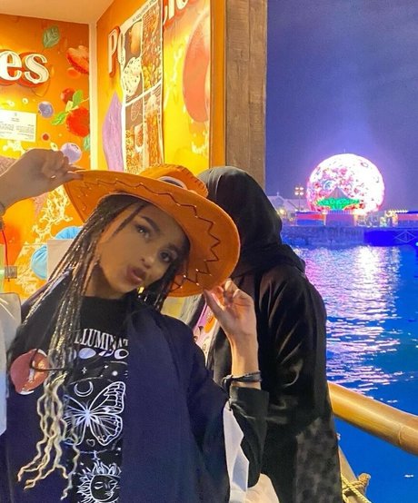 痩せたアジア人ティーン OnlyFans 無料エロ 写真