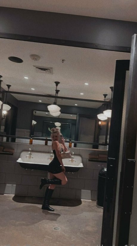 BBW パウグ オンリーファンズ 裸 画像