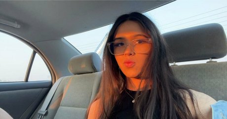 ティーンランジェリーOnlyFans 素敵 写真