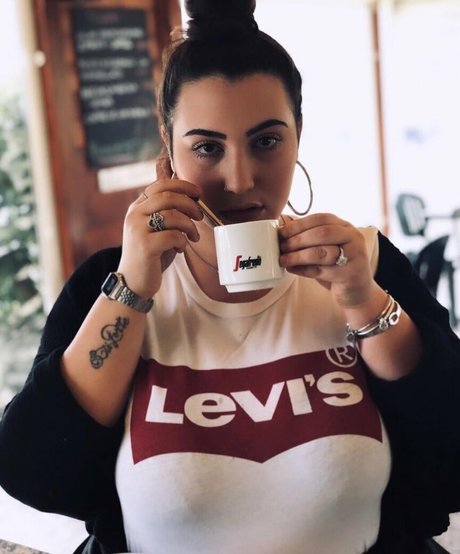 パウグプリンセスOnlyFans ホットセックス 写真