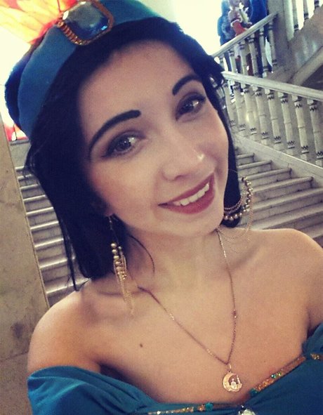 太った足のOnlyFans 美しいポルノ 写真