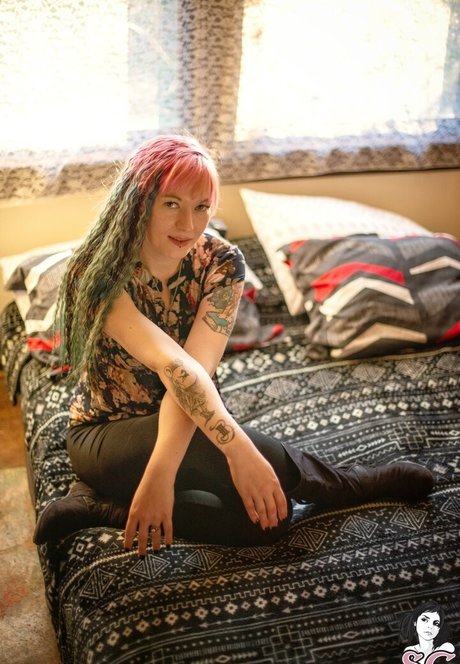 Venomousrose ポルノ女優 写真