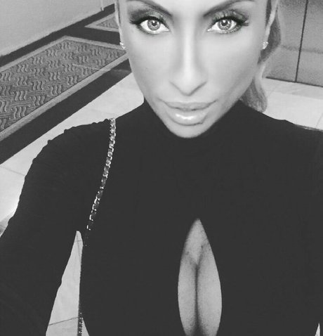 Jessica Canizales セクシーなスター 写真