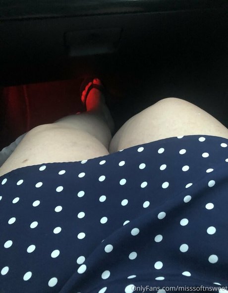 スマイルオンリーファンズ 無料ポルノ 写真