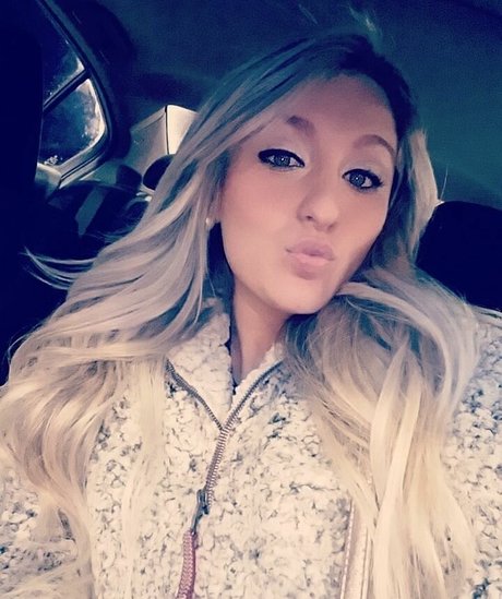 小柄な妻OnlyFans ホットセックス ギャラリー