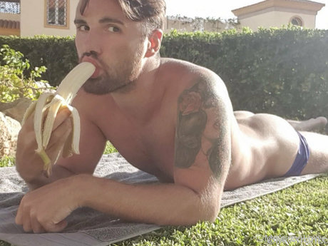 若い黒人女性オンリーファンズ セクシーヌード ギャラリー