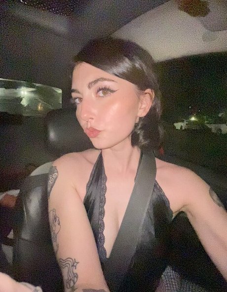 viragho ヌード女優 画像