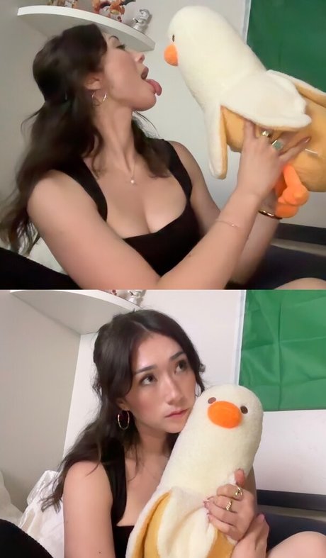 巨乳の黒人女性オンリーファンズ トップ 画像