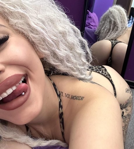 Anna Vasileva XXXモデル 写真