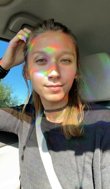 JOIティーンオンリーファンズ 可愛い 画像