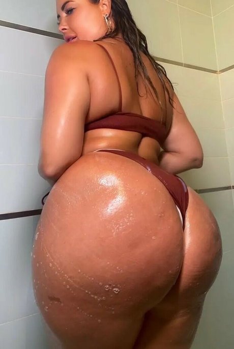 Hannah Olivia ポルノスター 裸 写真