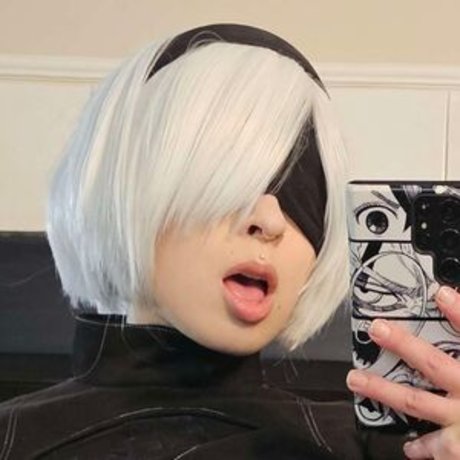 曲線美の女の子オンリーファンズ アート裸 画像