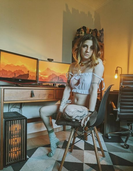 主観視点の手コキOnlyFans 無料裸 画像