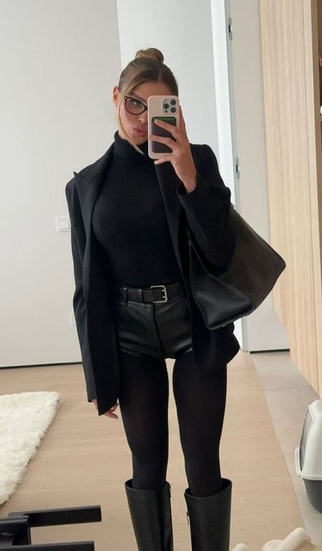 Summerlovesummerl エロティックモデル 写真