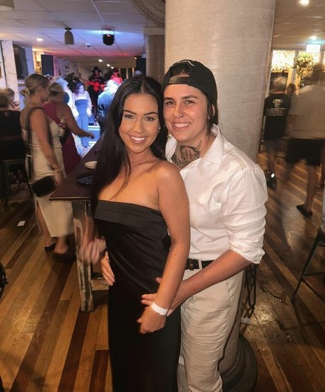 Bella Murphy 素敵なスター 写真