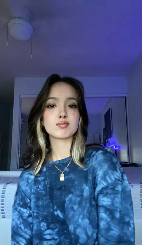Earth s ASMR 最高の女優 画像
