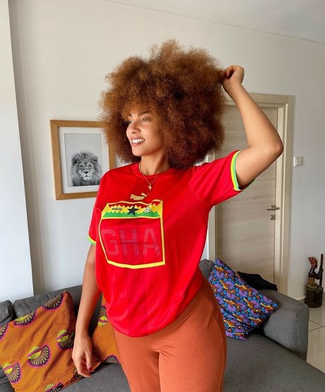 Shadia Ampadu 素敵な女優 写真