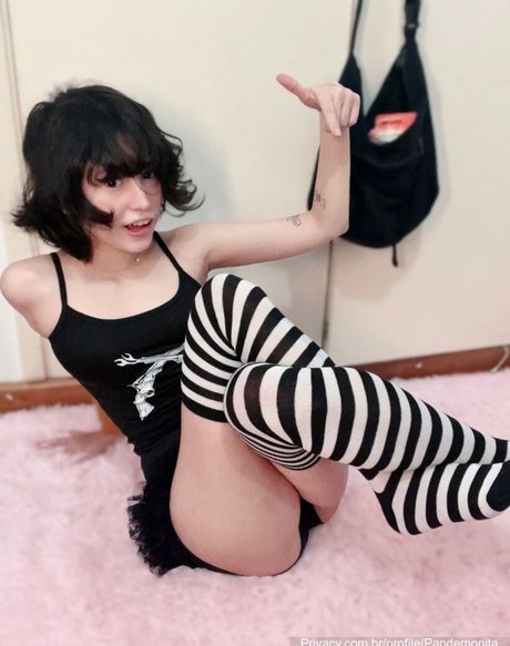 Pandemonita アートポルノスター 写真