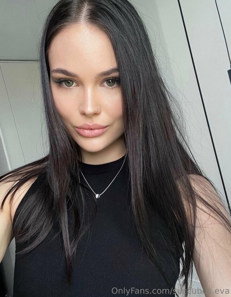 succubus eva xxxモデル 画像