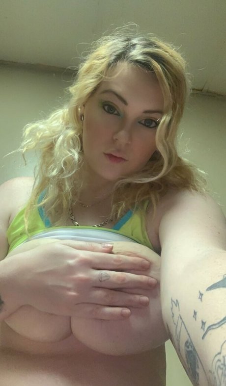 Dezirae Rivera 限定スター 写真