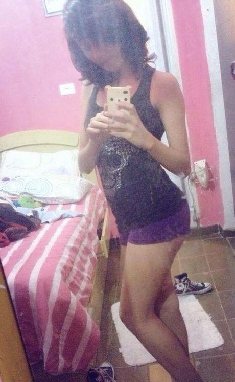 Yuunyu ヌードモデル 写真