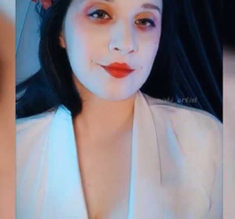 Nishiartist ポルノスター 裸 写真