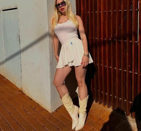 Shelly Cohen アダルトモデル 写真