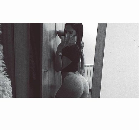 Kika 無料スター 写真