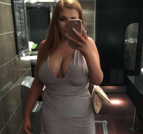 Amy Heslop 最高のポルノスター 写真