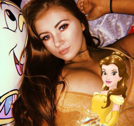 Amy Heslop ヌード女優 写真