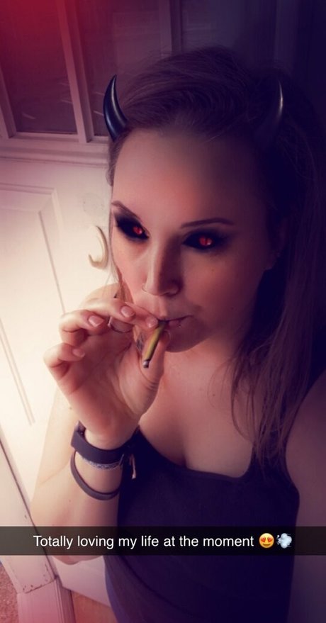 rougewild69free 裸の女優 画像