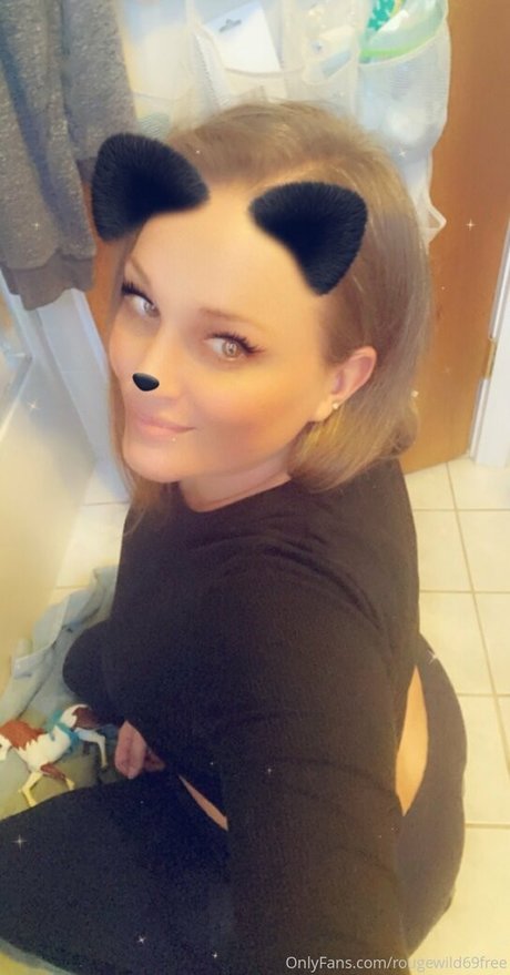 rougewild69free ポルノスター 美しい ギャラリー