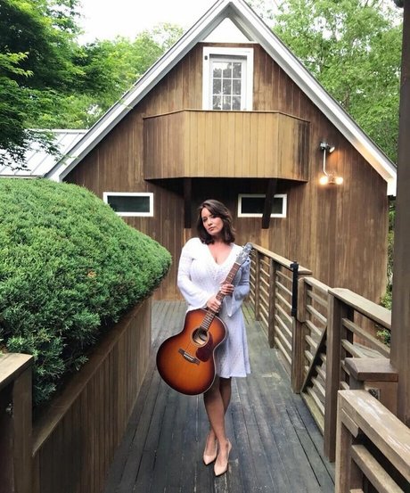 赤毛のソロOnlyFans エロチック 画像