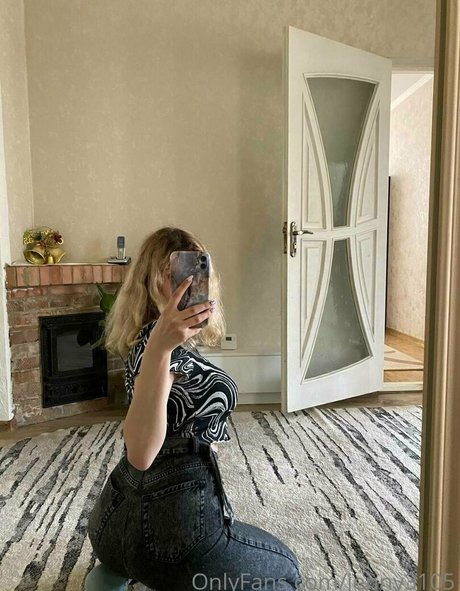 ティーントランスオンリーファン セクシー裸 ギャラリー