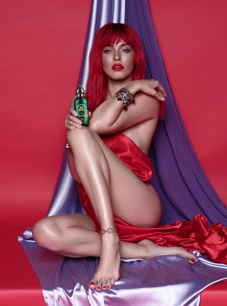 女性の筋肉オンリーファンズ ベスト 画像