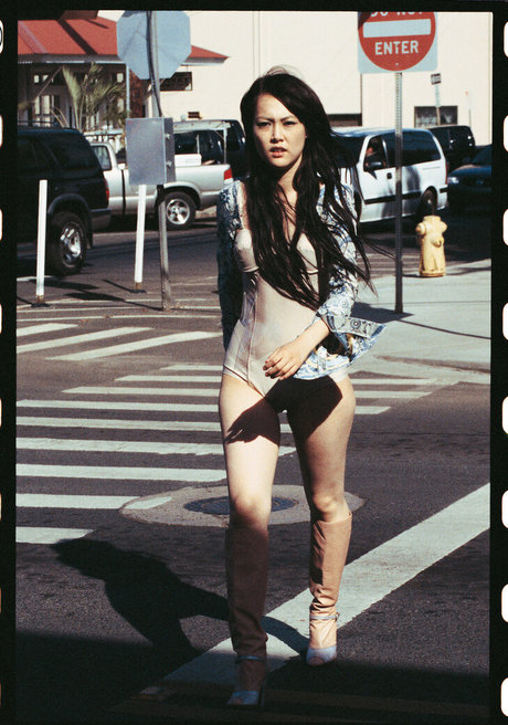 Rinko Kikuchi セクシーモデル 写真