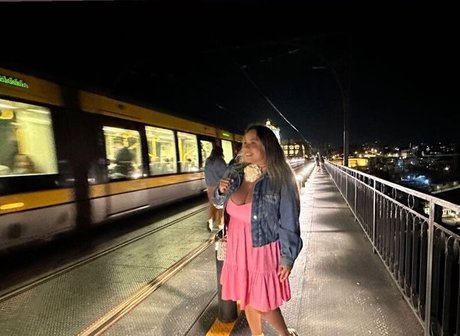 Akaren トップモデル 写真