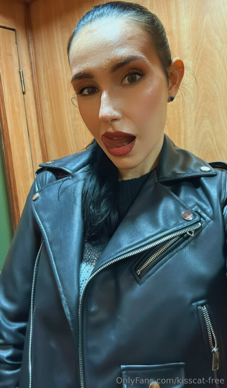 kisscat free ポルノスター アート 写真